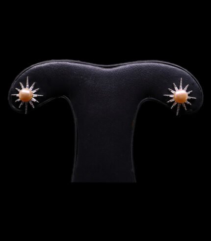 Pearl Ear Top